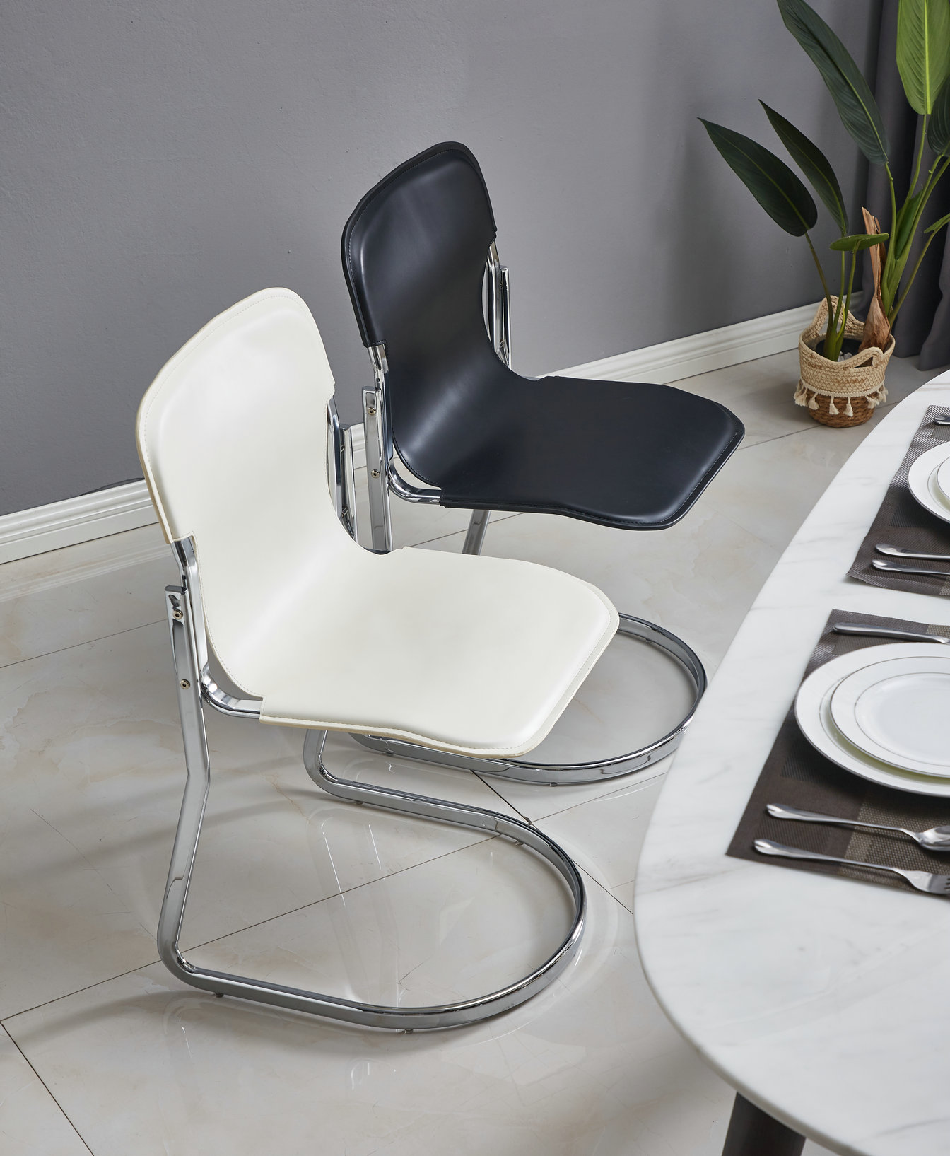 Cidue C2 Leather Dining Chairs